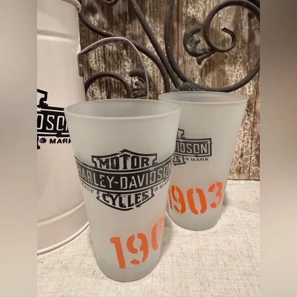 *NWOT Harley Davidson pitcher & glass set frosted glasses - Picture 6 of 10